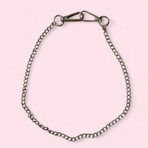 SHEIN Silver Pants Chain